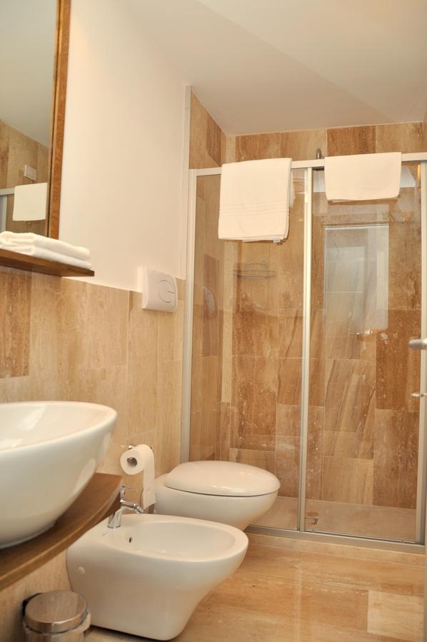 Gil'S Hotel Olbia Kültér fotó